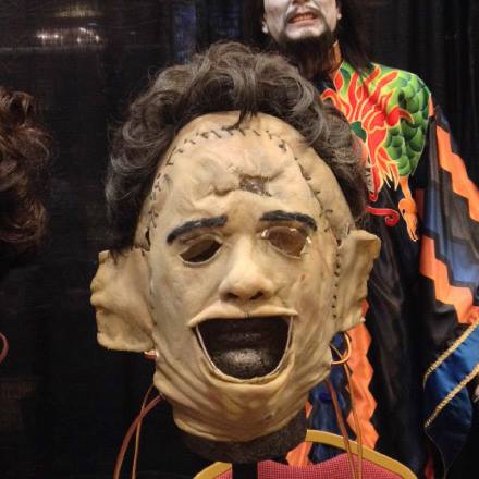 The Texas Chainsaw Massacre (1974) - Chainsaw Prop with Sound – Trick Or  Treat Studios